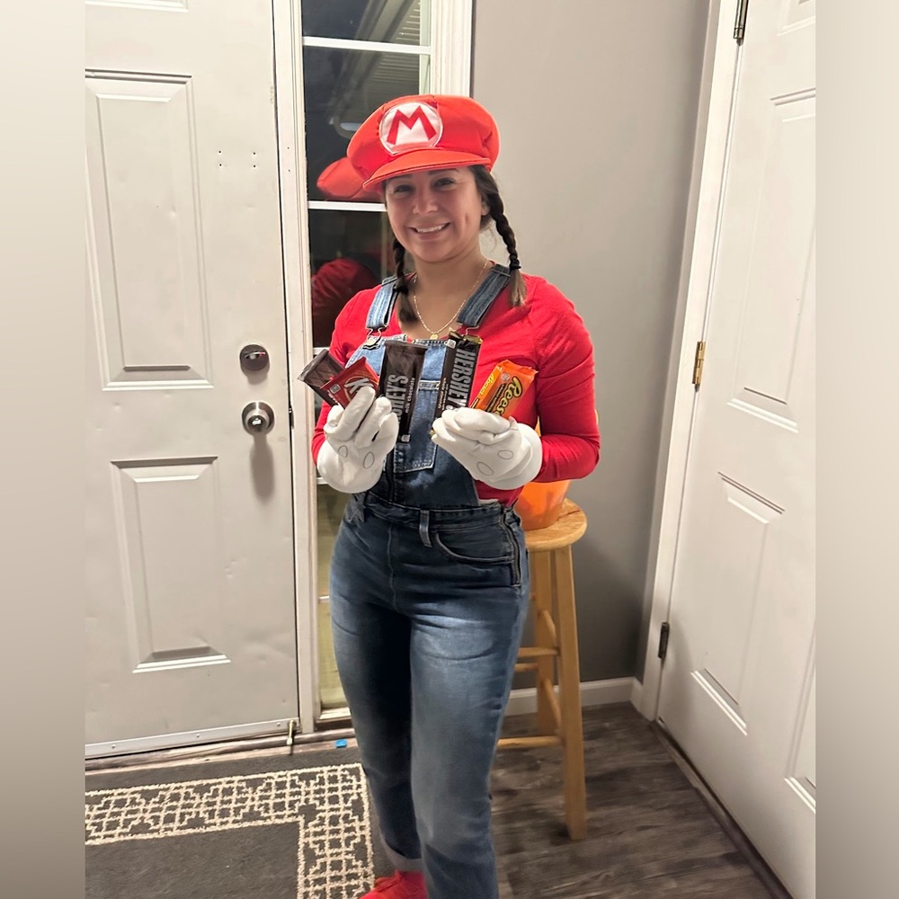 Mario Brothers dress-up halloween costume 4 piece accessory set